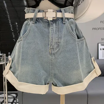 חדש בתחום בגדי נשים 2023 אביב תכליתי וינטג 'עיצוב מסולסל רזה גבוהה המותניים ניגודיות צבע קו מכנסי ג' ינס קצרים